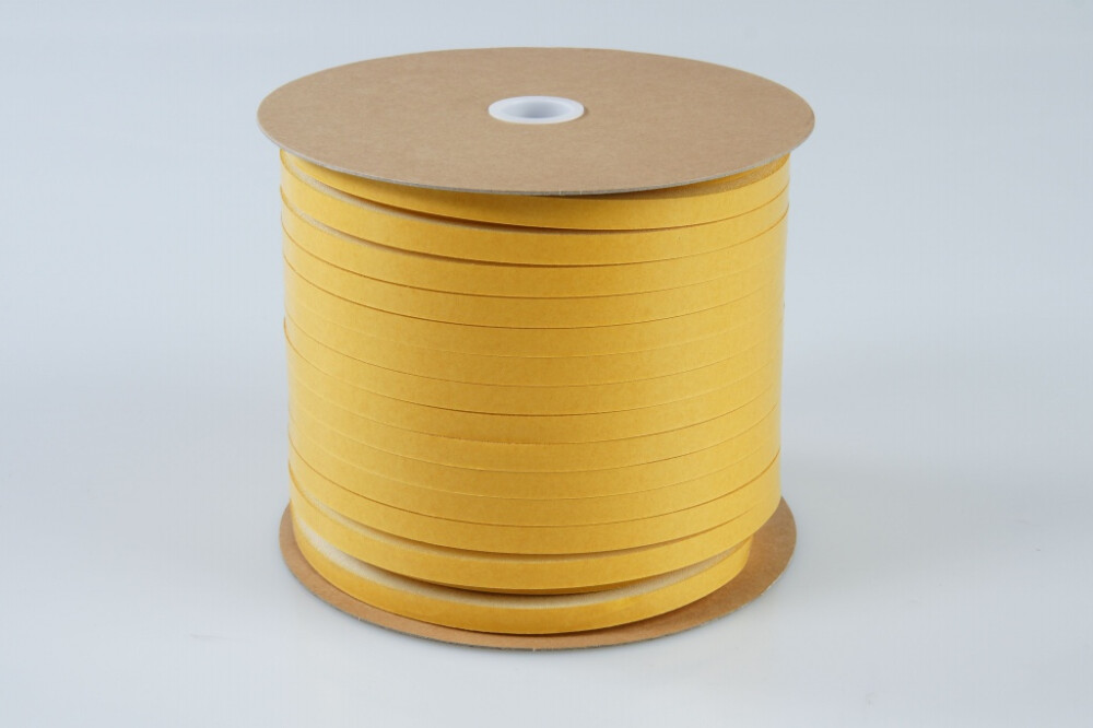 Tochtband pu-schuim 20x20mm     25m