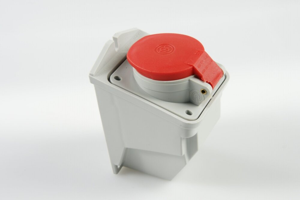 Wandc.ds cee 4p+a+n 380v 16amp