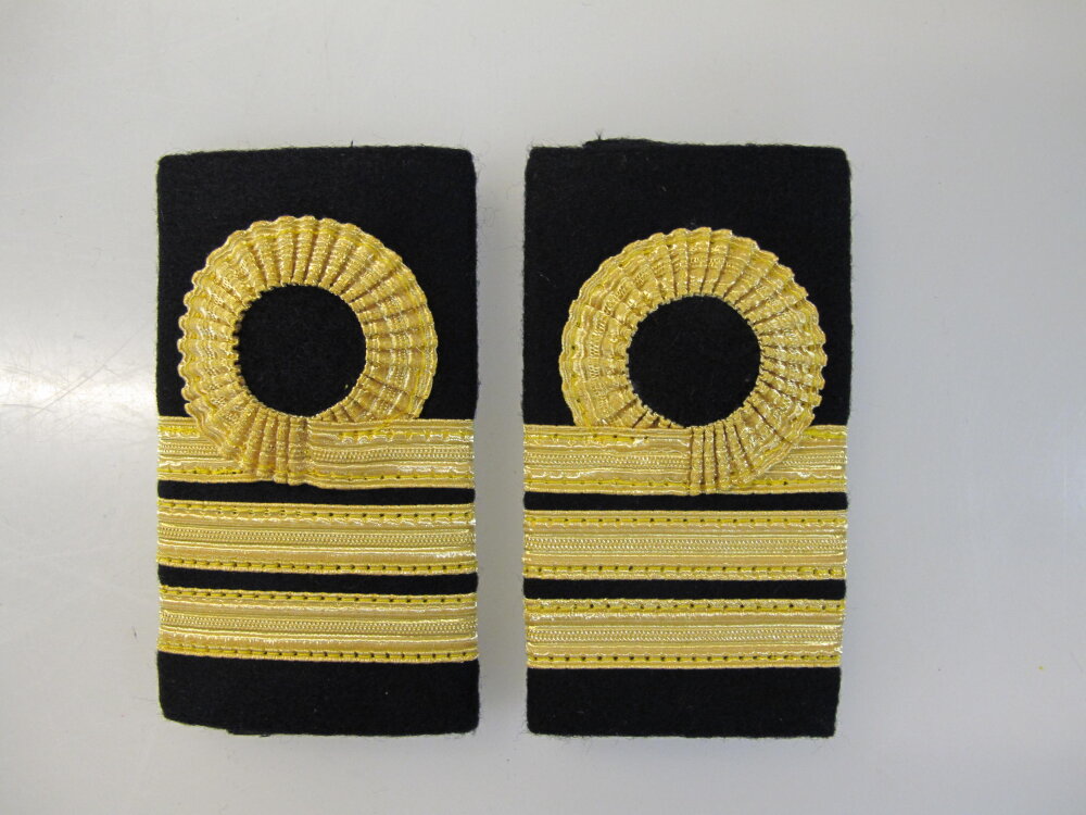 Epaulette             chief officer