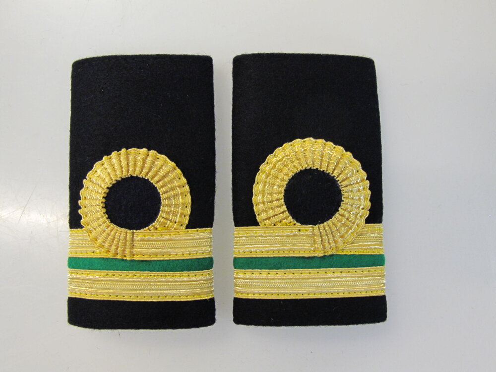 Epaulette               electrician